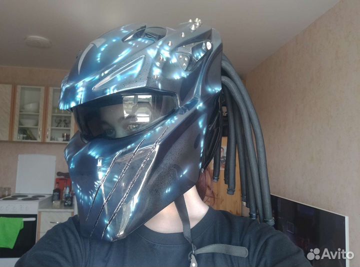 Мотошлем хищник