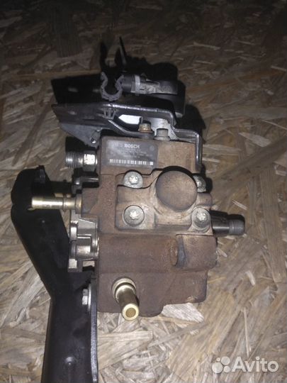 Citroen C4 Grand Picasso 2007 1.6D 80квт насос тнв