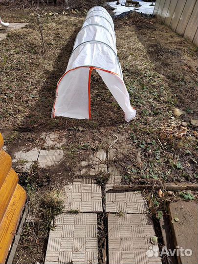 Укрывной чехол на парник