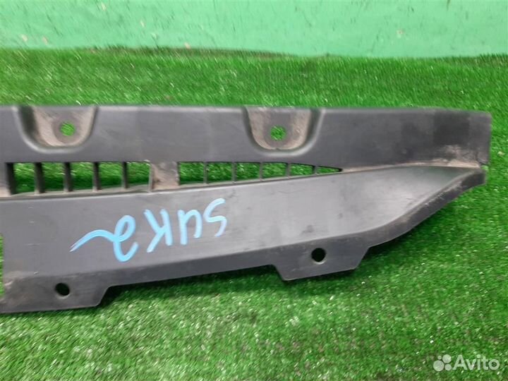 Накладка замка капота Subaru Legacy/ Outback BM/B