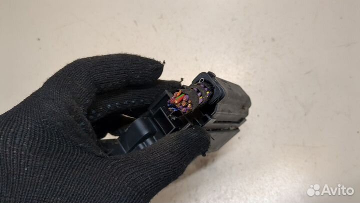 Блок управления стояночным тормозом Volkswagen Tiguan, 2013