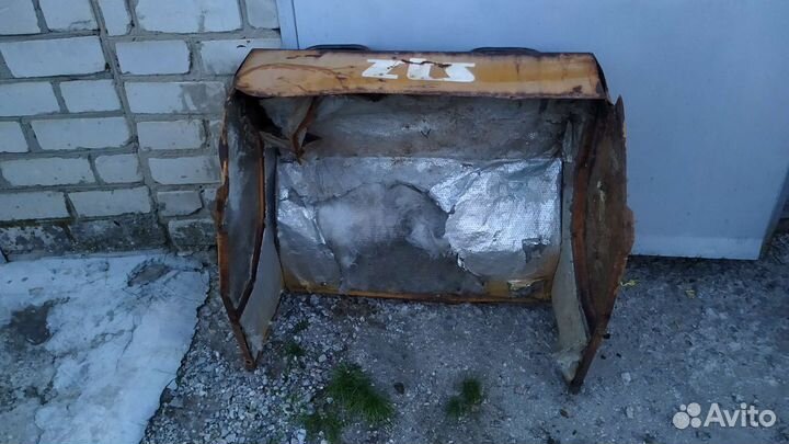 Дверь моторного отсека unc 060