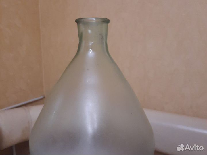 Бутылка стеклянный