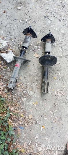 Стойки передние Mitsubishi outlander xl