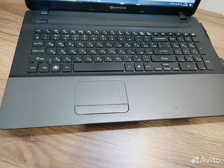 Ноутбук Packard Bell-17.3 AMD A8 /SSD256GB/500GB