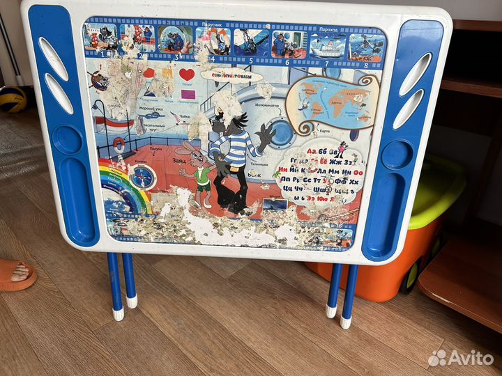 Детский стол