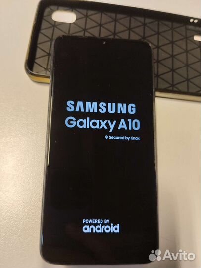 Телефон Samsung а 10