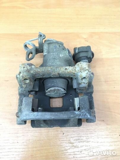 Суппорт тормозной задний левый Peugeot 207 1 EP6