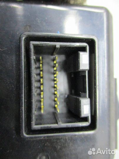 Дисплей информационный Kia Ceed 1 1.6 G4FC 122Л.С