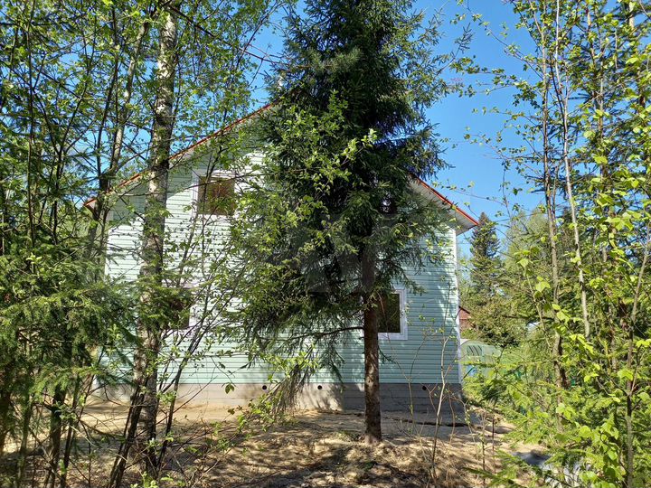 Коттедж 165 м² на участке 10 сот.