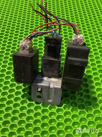 Блок реле Nissan Primera