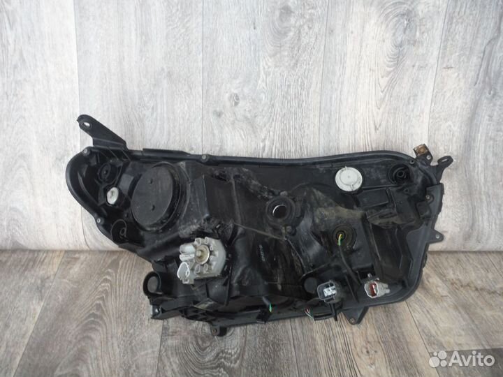 Фара левая №100 Toyota RAV4 XA45 2016