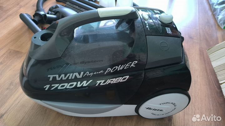 Моющий пылесос