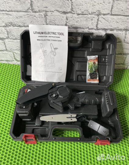 Аккумуляторная цепная пила - сучкорез / новая
