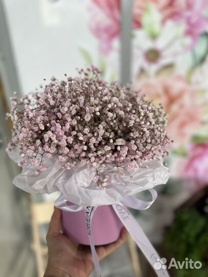 Букет из гипсофилы в коробке доставка Сочи Адлер