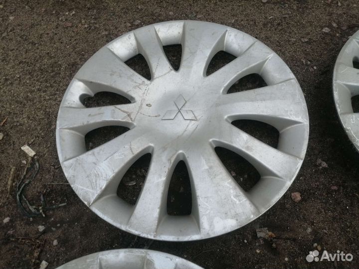 Колпаки на mitsubishi lancer 9
