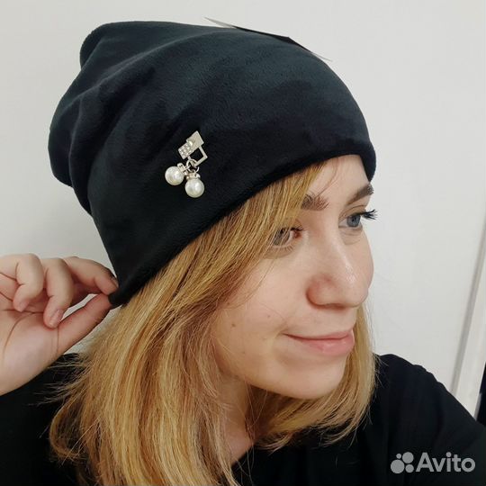 Бархатная шапка AB