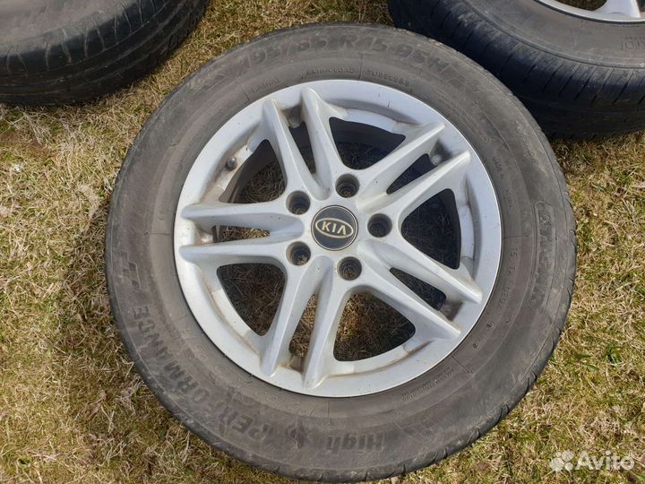 Диски литые оригинальные Kia R15