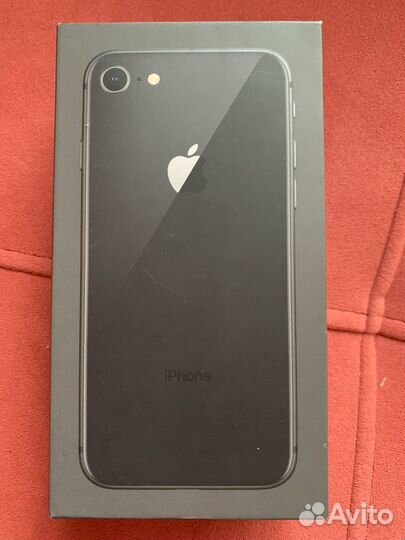 iPhone 8, 64 ГБ