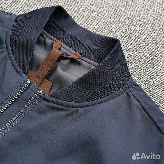 Бомбер мужской (мужская куртка / ветровка)