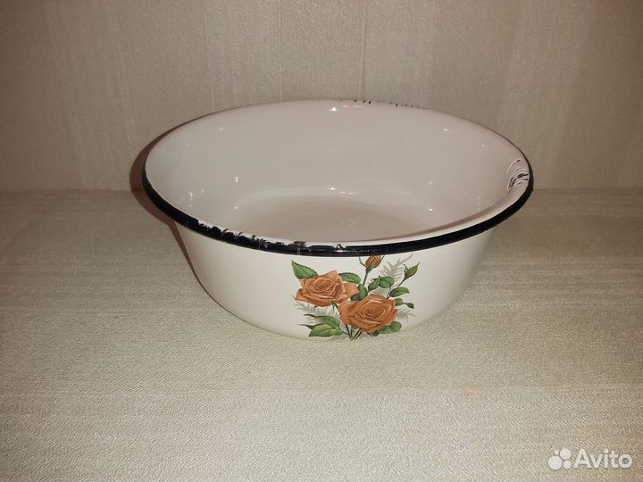 Миcка эмaлировaнные времeн сcср. Винтаж