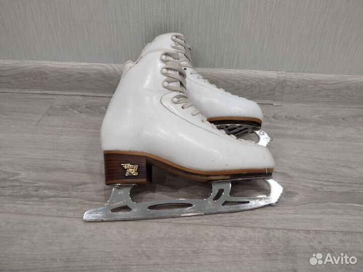 Фигурные коньки risport excellence