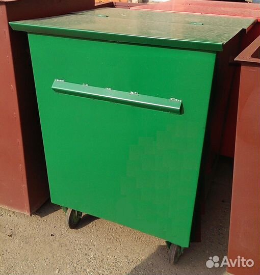 Контейнер для мусора 0,75 м3 с крышкой на колесах