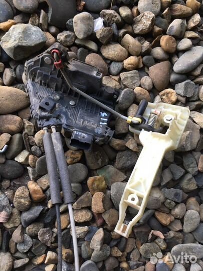 Kia soul 1 2012 замок двери правый