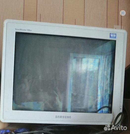 Монитор Samsung старый