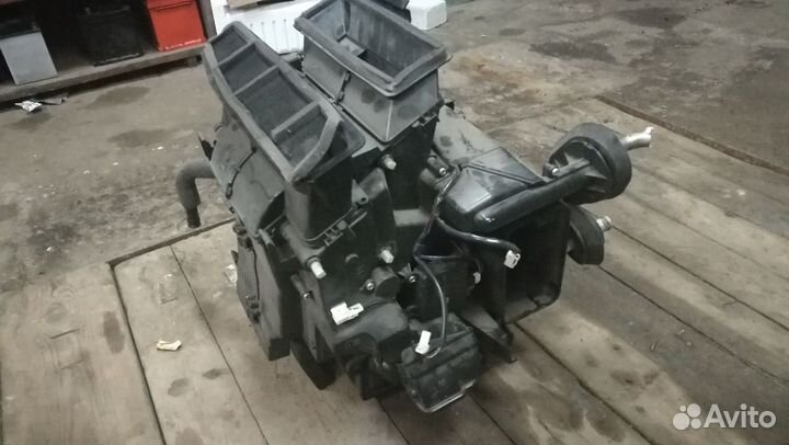 Корпус печки, радиатор печки Ниссан Мурано Z50