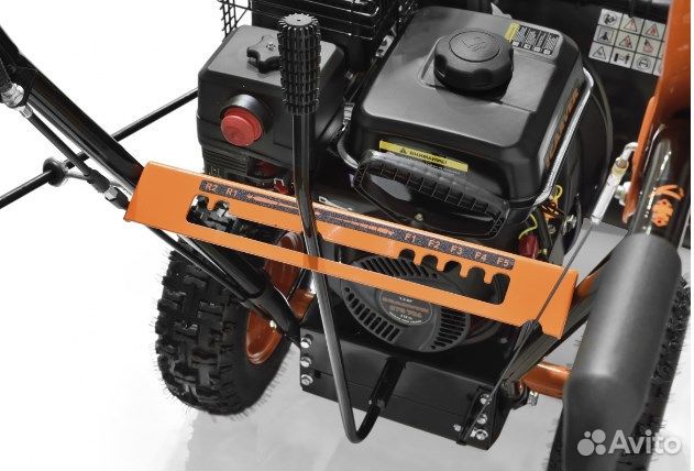 Снегоуборщик бензиновый Carver STG-756