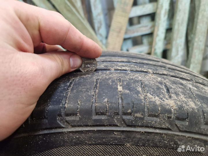 Bridgestone Potenza S02A 235/60 R17
