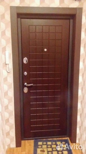 Дверь стеклянная входная