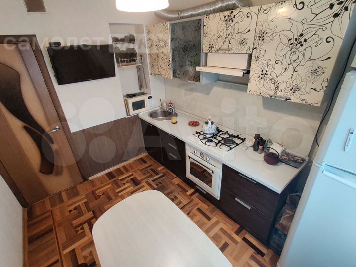 4-к. квартира, 75,6 м², 9/9 эт.