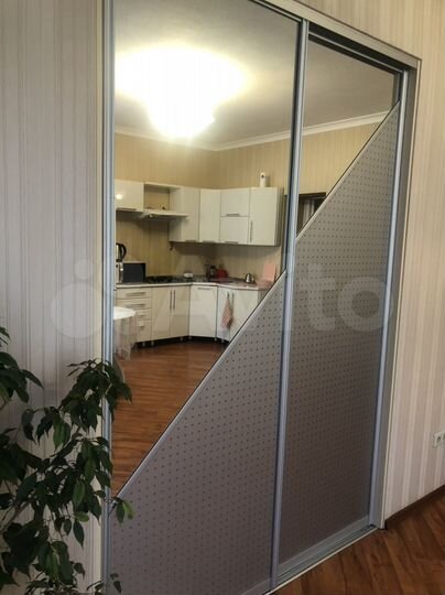 2-к. квартира, 72 м², 1/3 эт.