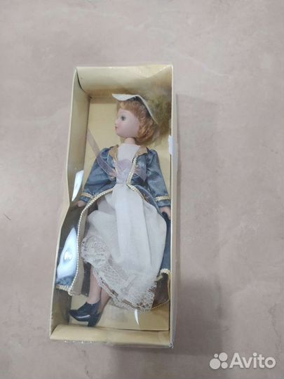 4 Куклы фарфоровые коллекционные