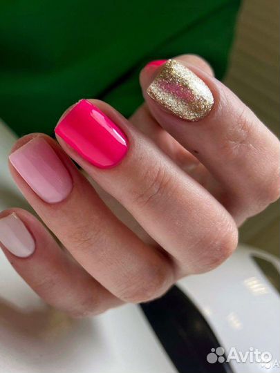 Услуги маникюра и педикюра