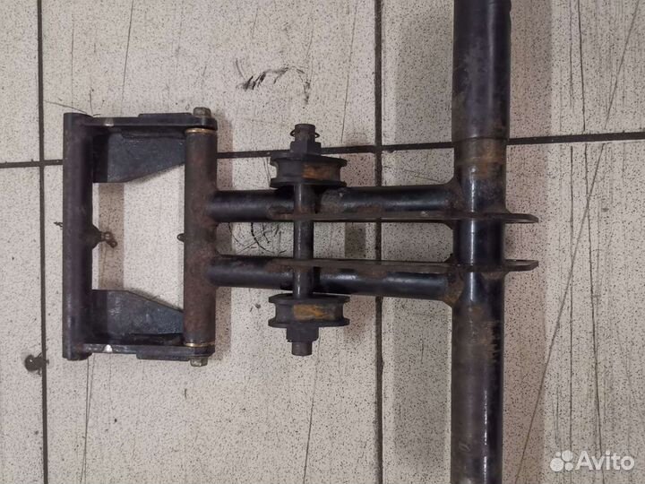 Рычаг маятник задний Arctic cat tz1