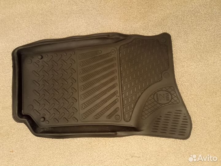 Автомобильные коврики резиновые Volksvagen Polo