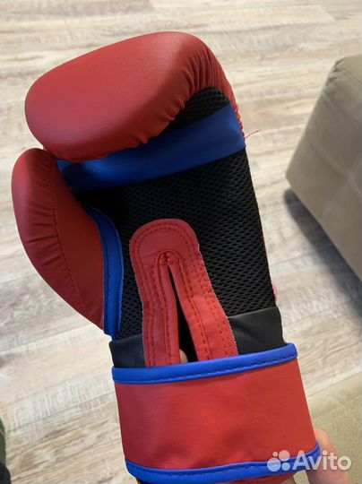 Боксерские перчатки everlast