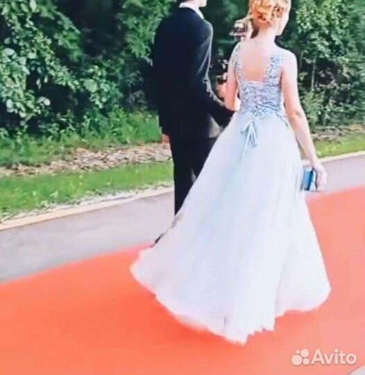 Вечернее платье