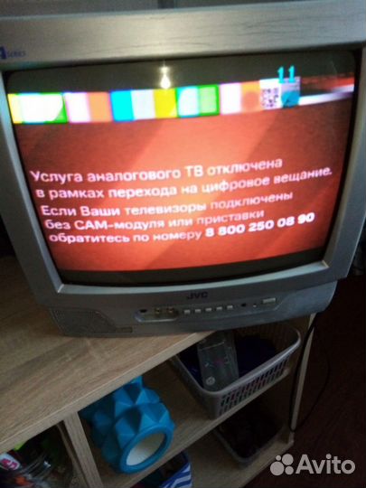 Телевизор JVC б/у
