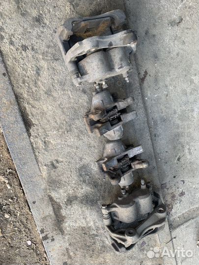 Суппорта Toyota Aristo