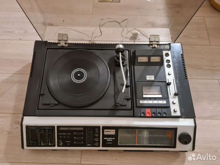 Проигрыватель Melodija 106a