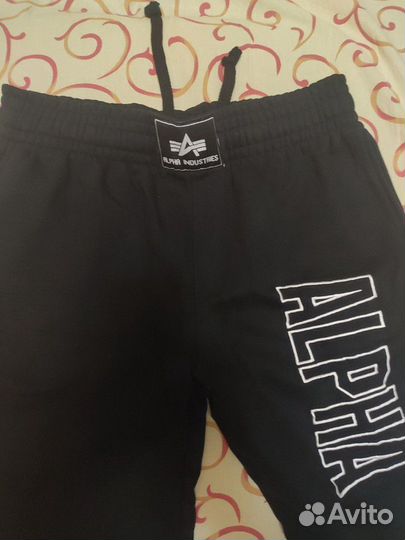 Шорты Alpha Industries