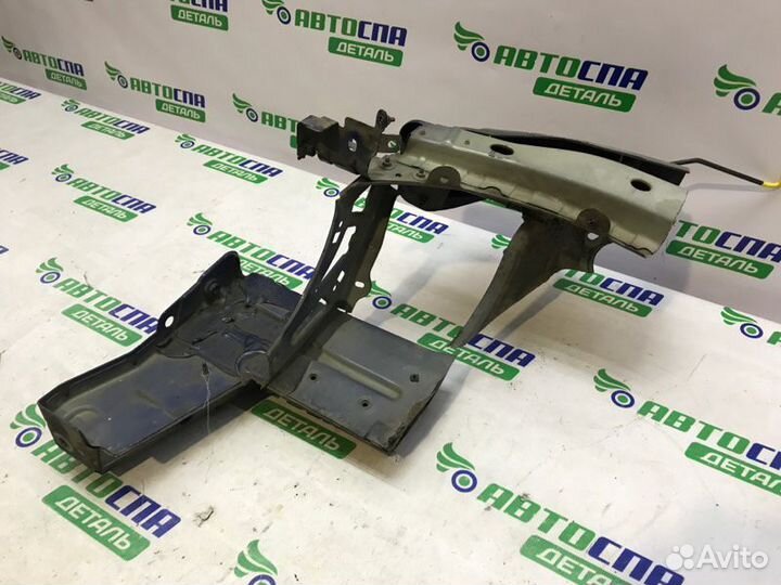 Лонжерон кузова передний левый Renault Clio 3