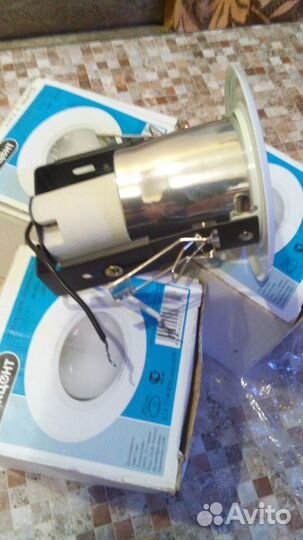 Светильник встраиваемый