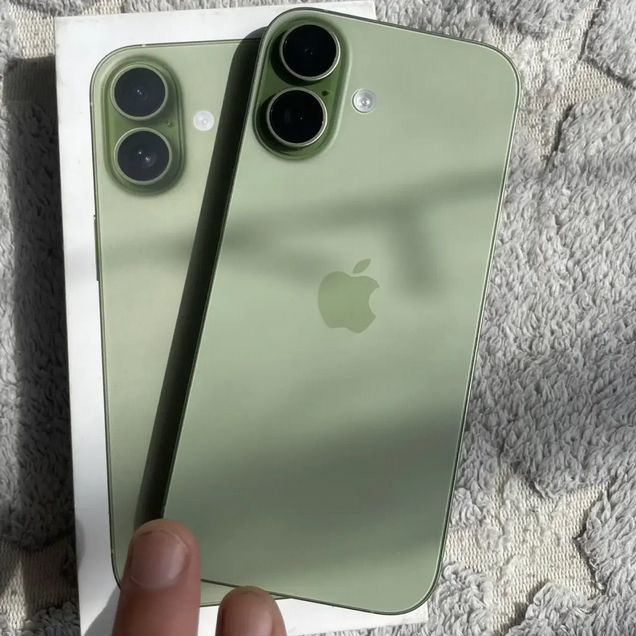 iPhone 17, 256 ГБ, eSIM