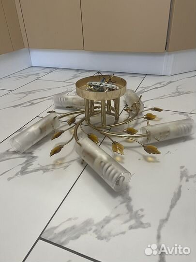 Светильник потолочный