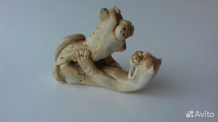 Статуэтка/фигурка кошки